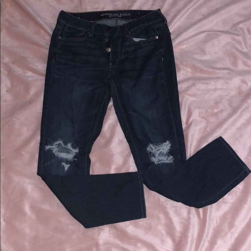 American Eagle dark wash distressed Tomgirl Jeans